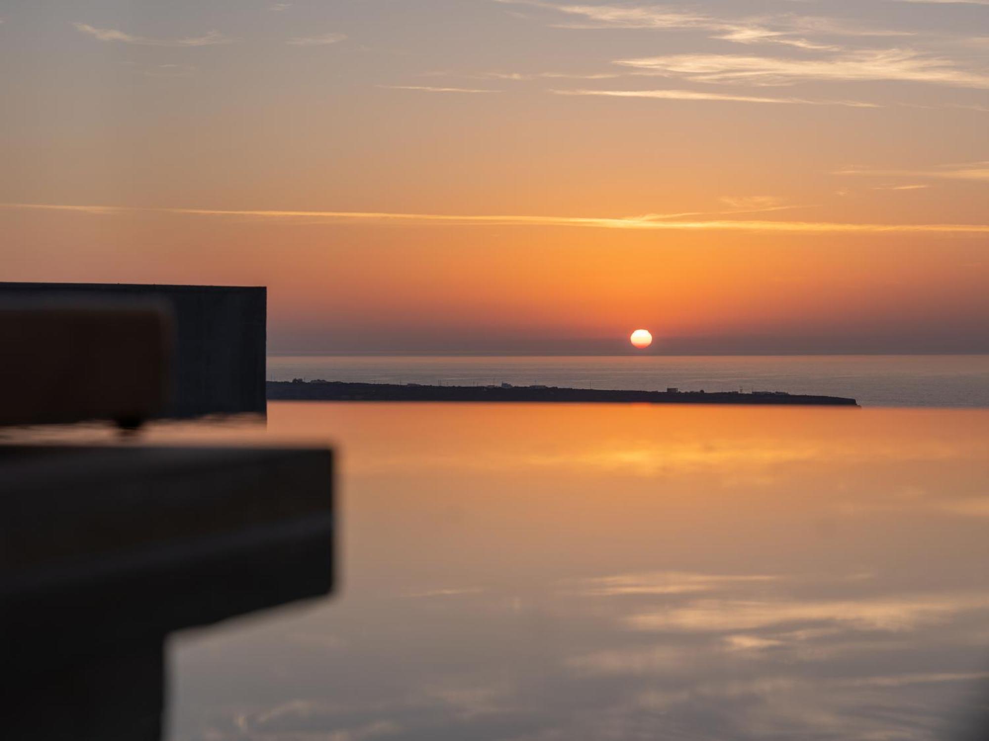 Santo Mine Oia Suites Bagian luar foto