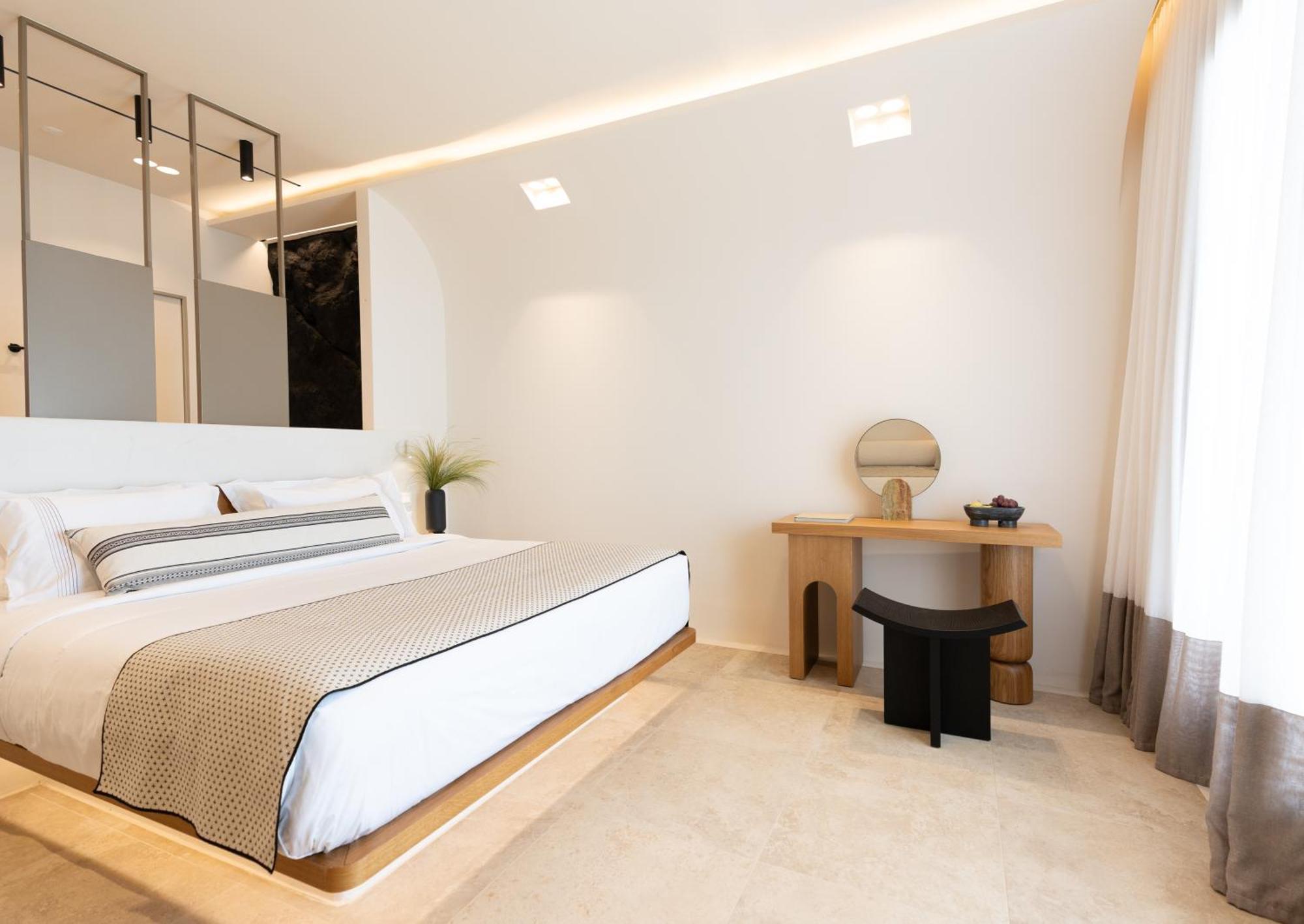 Santo Mine Oia Suites Bagian luar foto