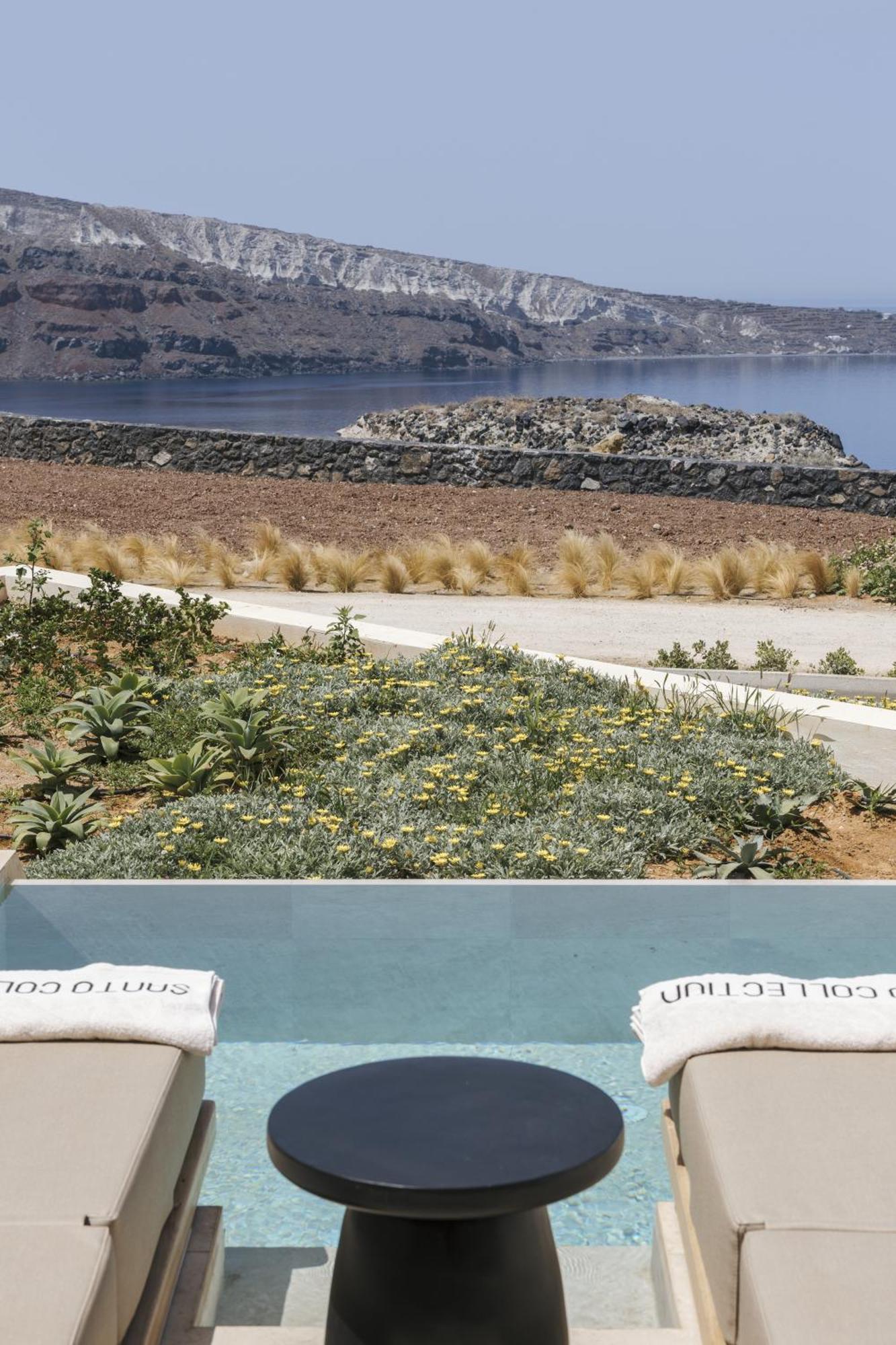 Santo Mine Oia Suites Bagian luar foto